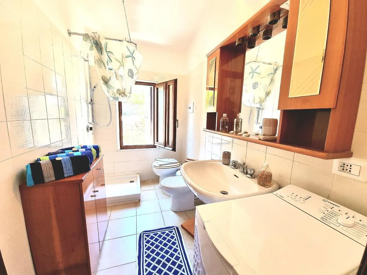 Apartment Stylish Home With Views 4 Min Walk To The Beach!! Solanas