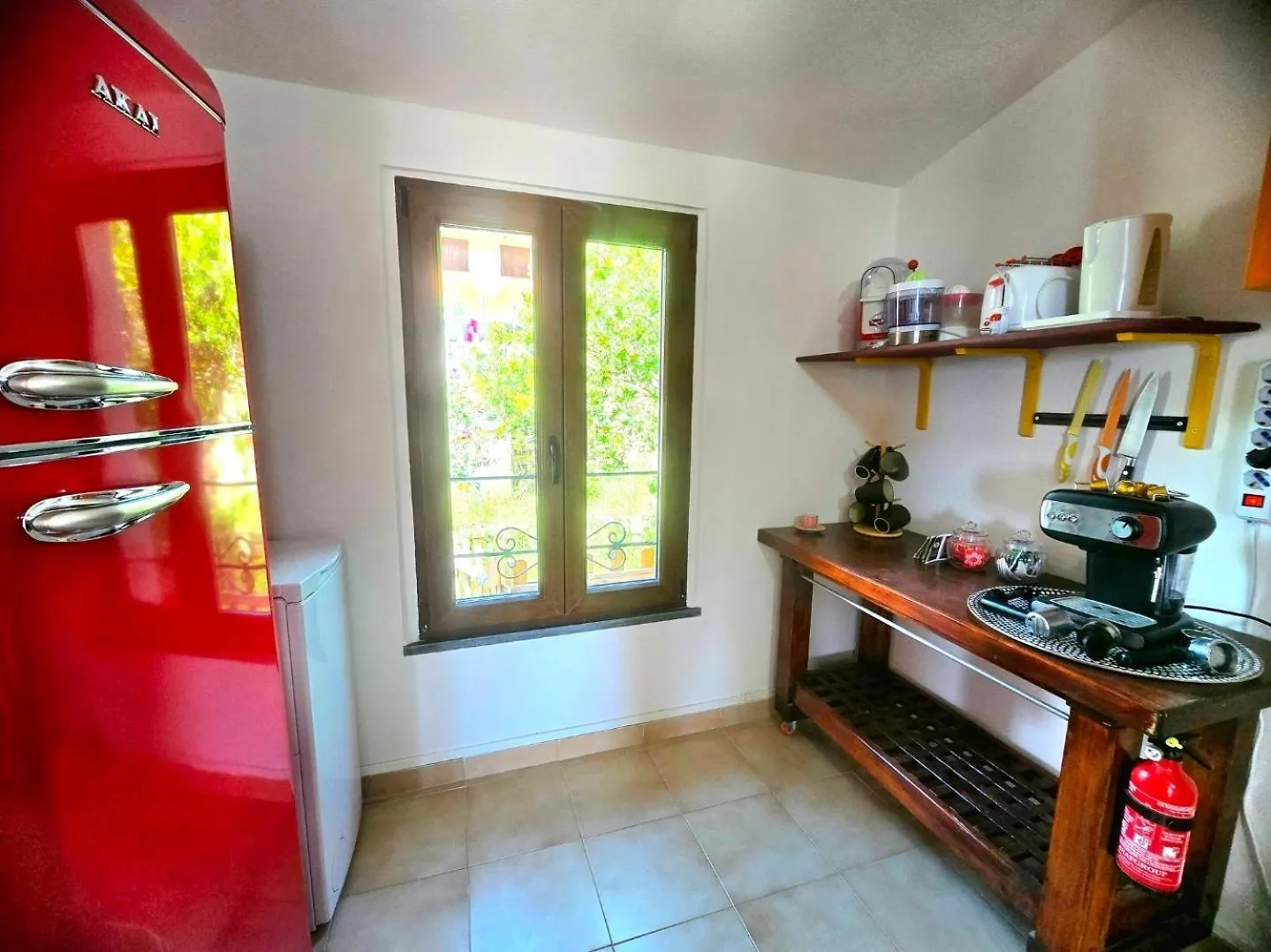 Stylish Home With Views 4 Min Walk To The Beach!! Solanas 0*,  Olaszország